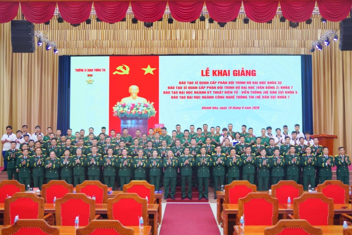 Trường Sĩ quan Thông tin khai giảng năm học 2026 - 2027