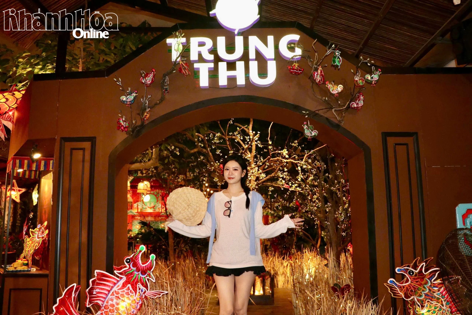 Góc check-in Trung thu tại Yen Garden Bistro.