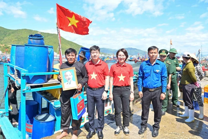 Tăng cường lan tỏa, “phủ xanh” thông tin tích cực trong kỷ nguyên số - Kỳ 2: Xây dựng "thế trận lòng dân" vững chắc trên không gian mạng