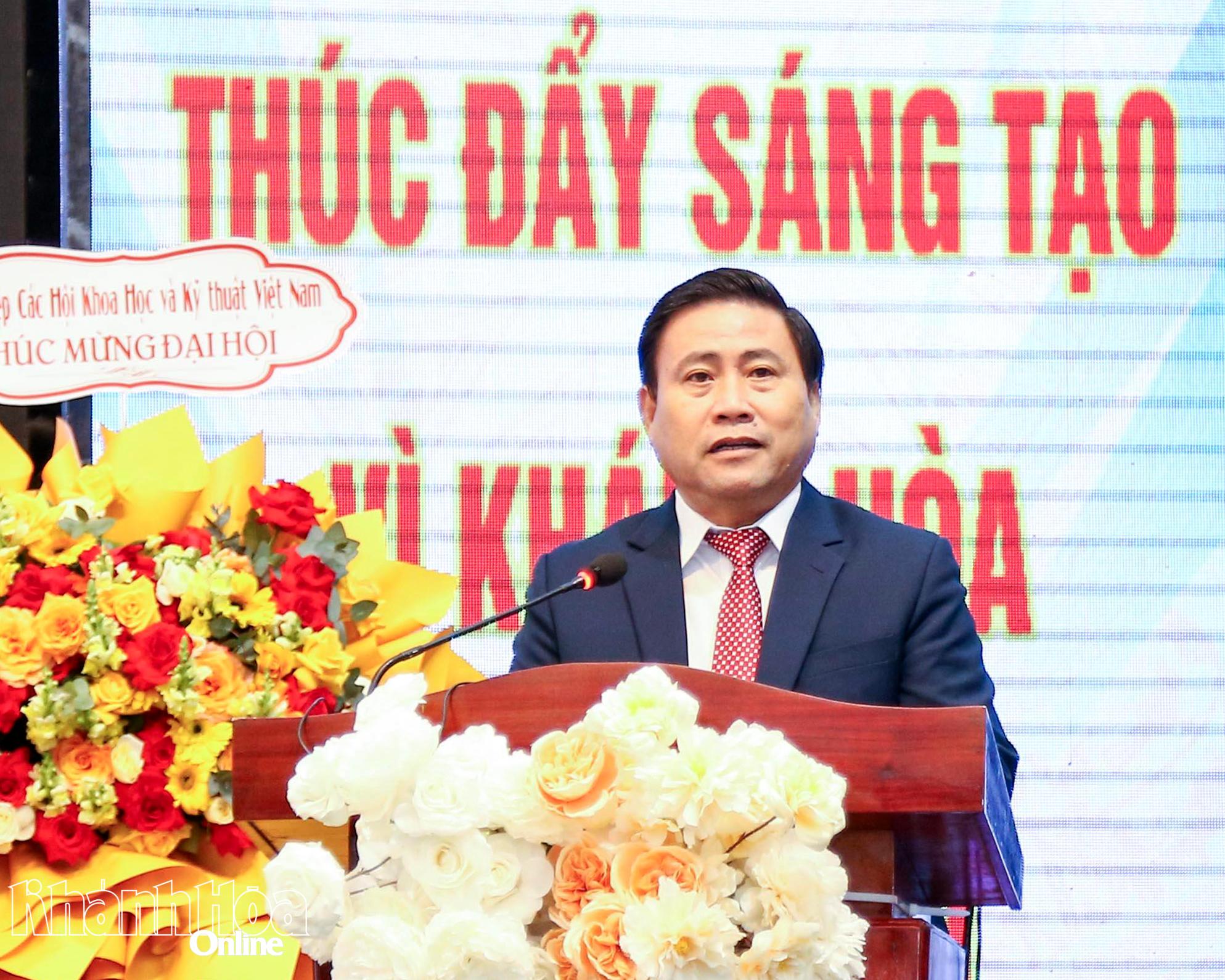 Đồng chí Lâm Đông phát biểu chỉ đạo đại hội.