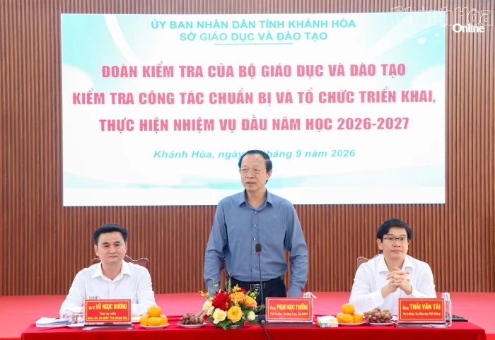 Đoàn công tác của Bộ Giáo dục và Đào tạo kiểm tra việc thực hiện nhiệm vụ đầu năm học tại Khánh Hòa