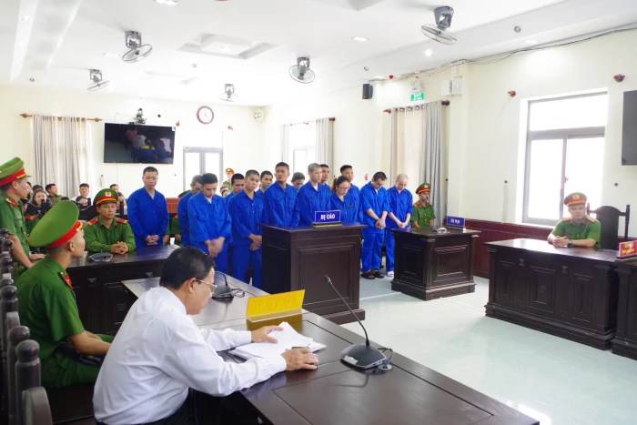 [Video] Xét xử nhóm đối tượng mua bán người