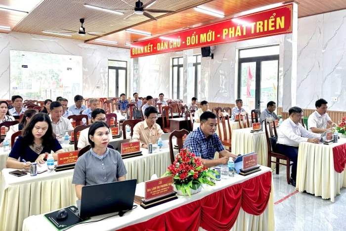 Đảng bộ xã Nam Cam Ranh cho ý kiến về nhiều dự án quan trọng trên địa bàn