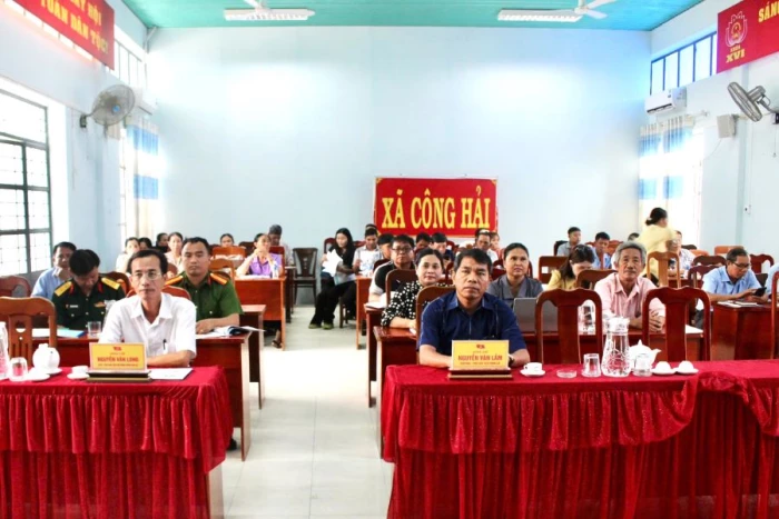Xã Công Hải phổ biến pháp luật cho 80 cán bộ, công chức