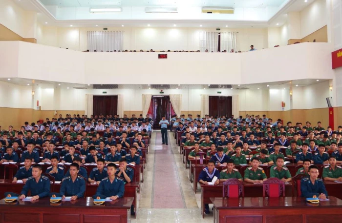 Trường Sĩ quan Không quân hướng nghiệp cho học viên tuyển sinh năm 2026