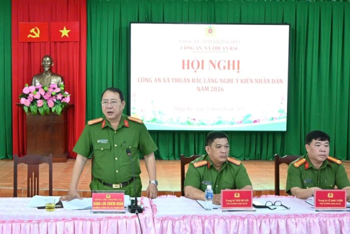 Công an xã Thuận Bắc tổ chức hội nghị lắng nghe ý kiến Nhân dân