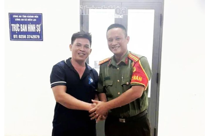 Kịp thời trao lại tài sản bị thất lạc, Công an xã Diên Lạc nhận thư cảm ơn