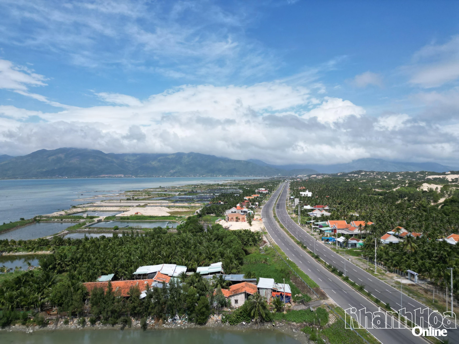 Một góc khu vực phía bắc Khu kinh tế Vân Phong.