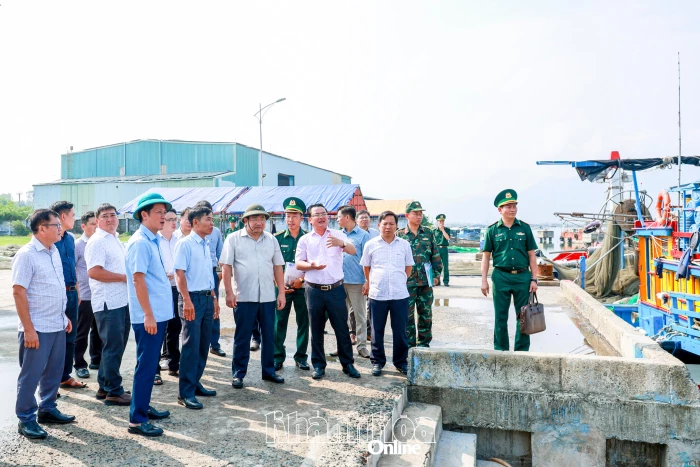 Chủ động triển khai các phương án ứng phó thiên tai, bảo đảm an toàn cho người dân, công trình trong mùa mưa bão