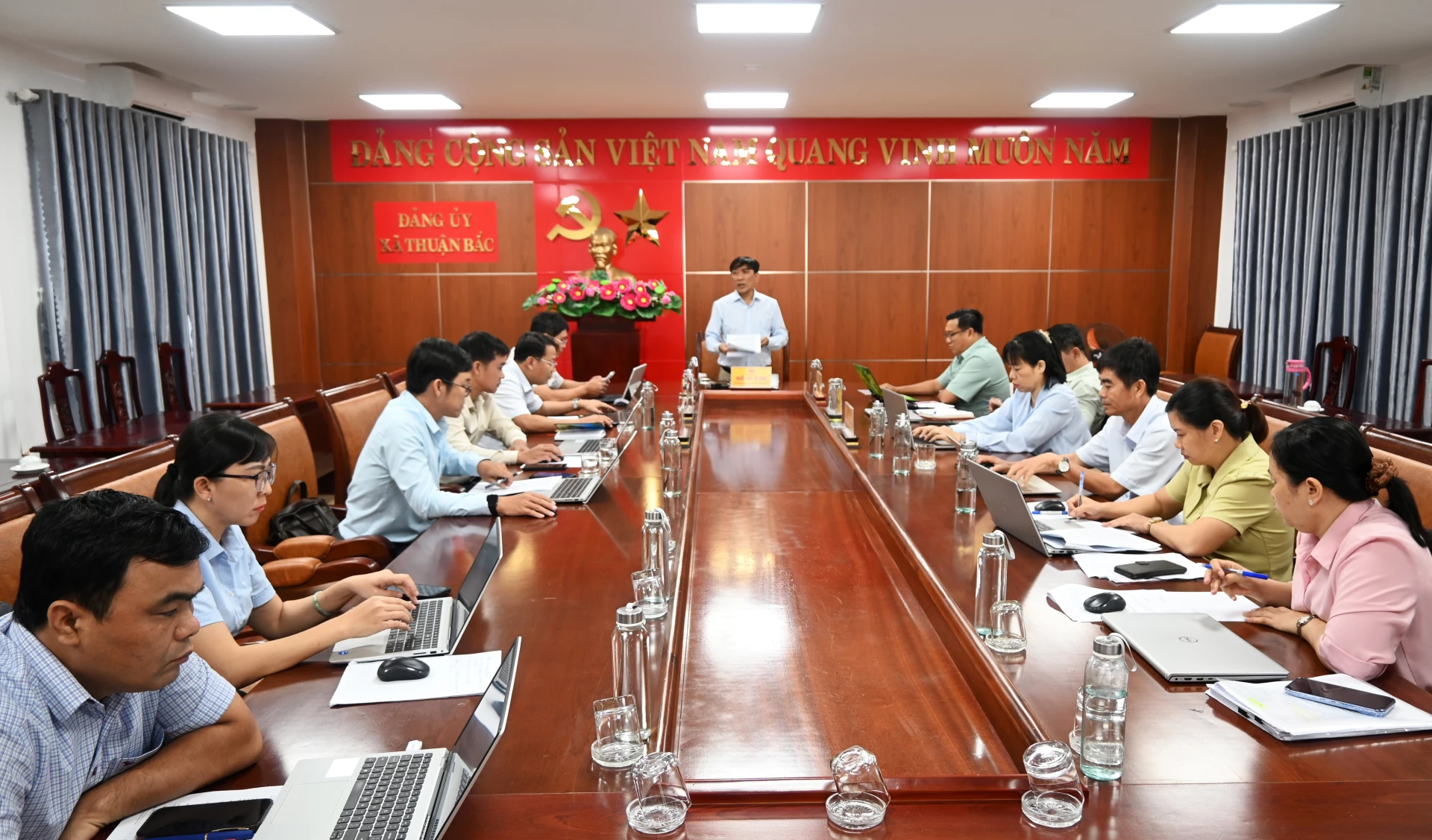 Quang cảnh hội nghị.