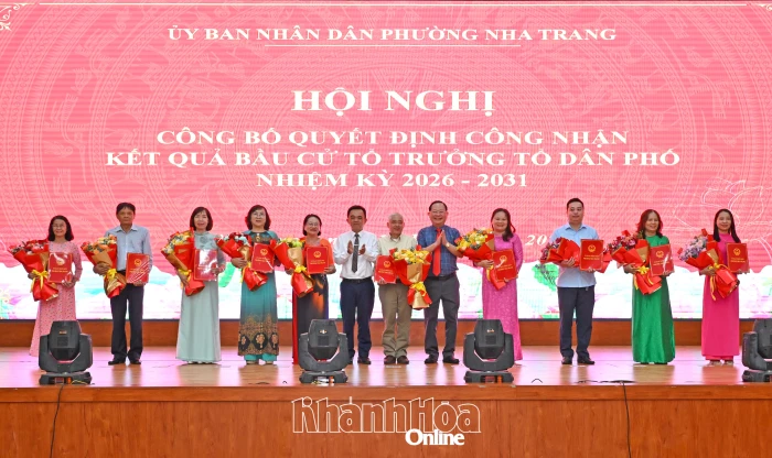 Phường Nha Trang công bố quyết định công nhận kết quả bầu 36 tổ trưởng tổ dân phố