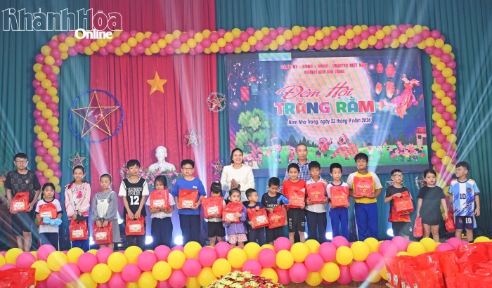 Phường Nam Nha Trang tổ chức “Đêm hội trăng rằm” cho hơn 200 thiếu nhi
