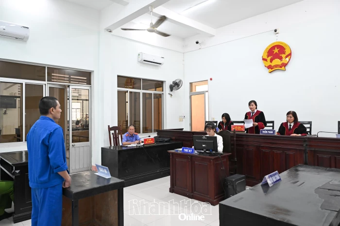 Lãnh 2 năm tù vì nghi ngờ, ghen tuông, tấn công người yêu