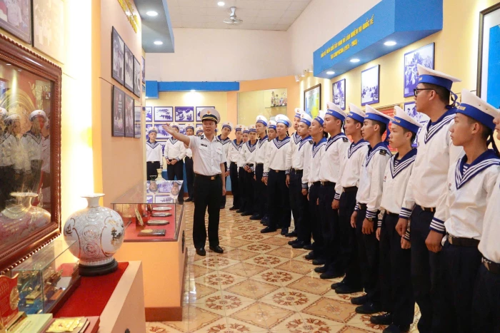 Vùng 4 Hải quân sôi nổi hoạt động chào mừng Quốc khánh 2-9