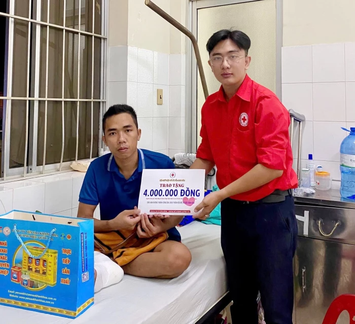 Hội Chữ thập đỏ xã Bắc Ninh Hòa hỗ trợ đột xuất người bị tai nạn lao động