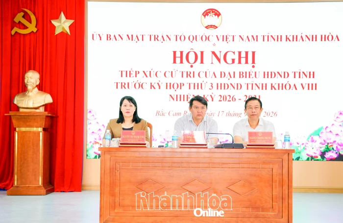 Trưởng Ban Tổ chức Tỉnh ủy Lương Đức Hải tiếp xúc cử tri phường Bắc Cam Ranh