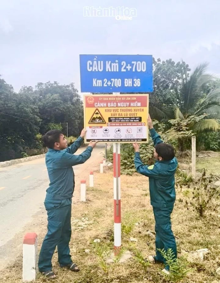 Xã Lâm Sơn cắm biển cảnh báo tại 9 khu vực xung yếu