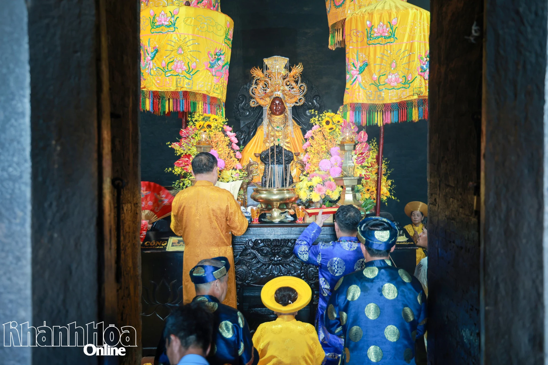 Tượng Nữ thần Pô Nagar được đặt trong Tháp Đông Bắc của di tích quốc gia đặc biệt Tháp Bà Pô Nagar.