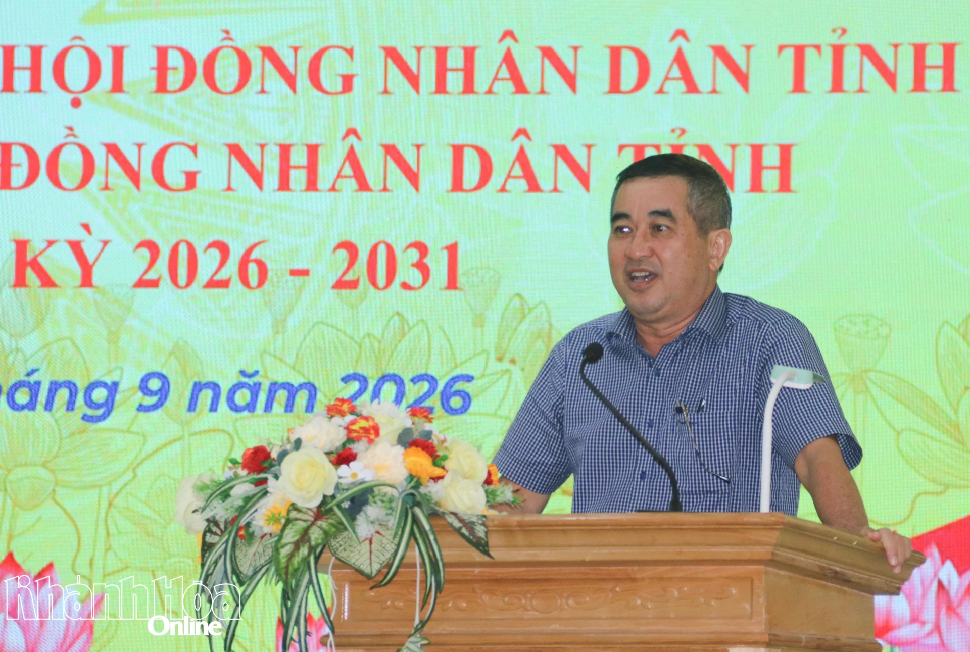 Lãnh đạo xã Diên Khánh trả lời các nội dung thuộc thẩm quyền.