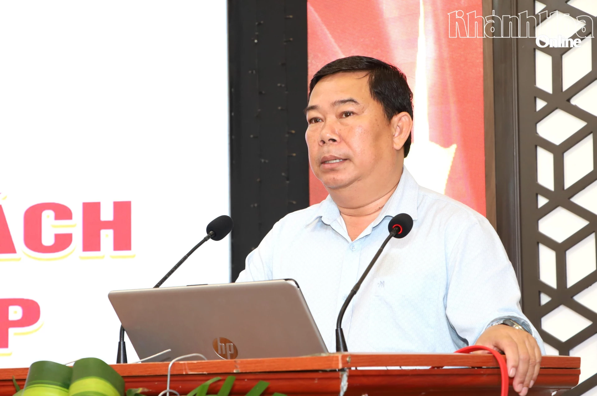 Ông Nguyễn Thành Sơn - Phó Giám đốc Sở Nội vụ tham dự và phát biểu tại hội nghị.