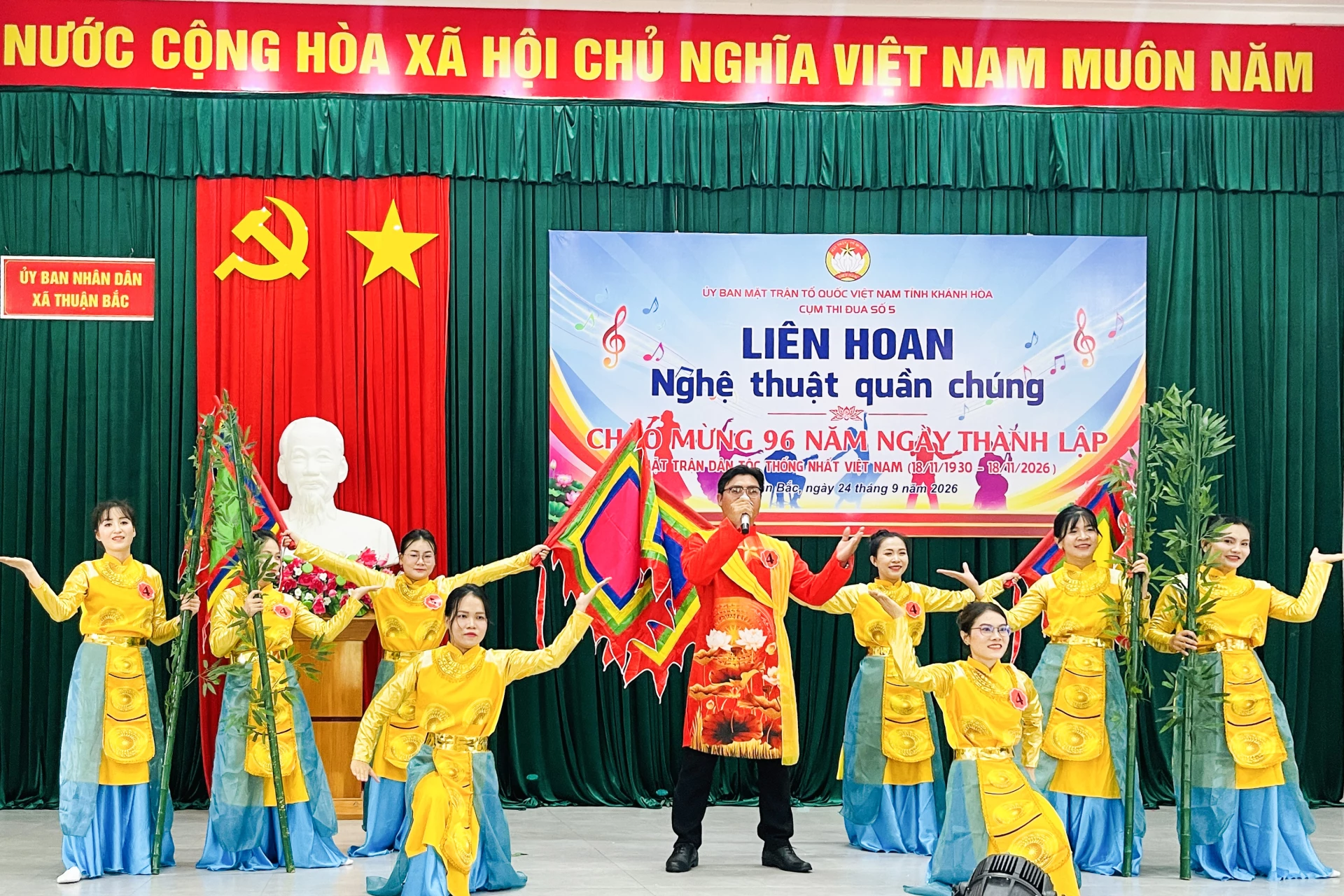 Một tiết mục tại liên hoan.