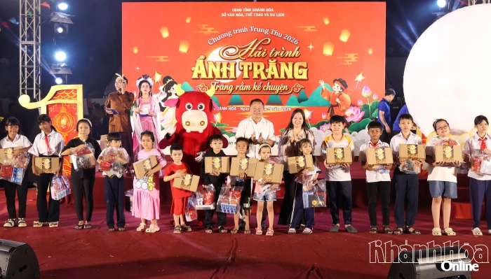 Đặc sắc chương trình Trung thu “Hải trình ánh trăng” tại phường Đông Hải