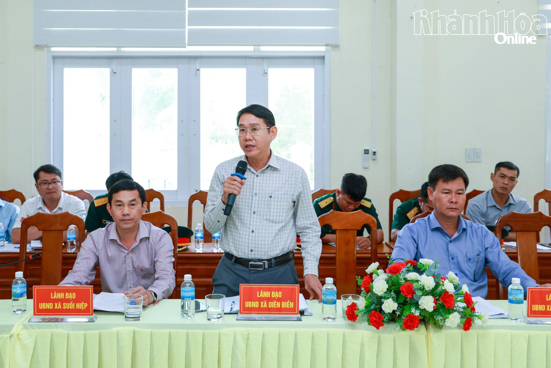 Lãnh đạo xã Diên Điền phát biểu tại buổi làm việc với 7 xã khu vực Diên Khánh.