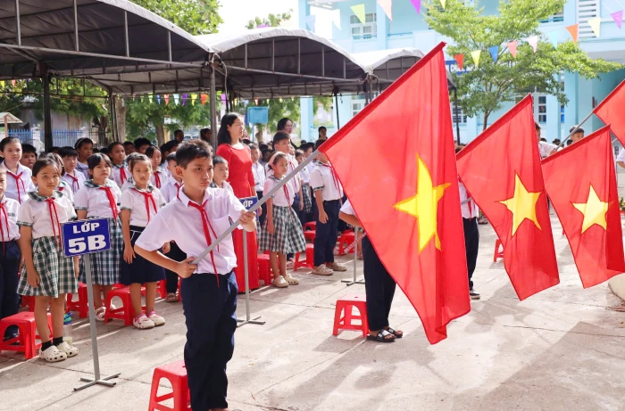 Gần 12.000 học sinh xã Ninh Phước rộn ràng khai giảng năm học mới