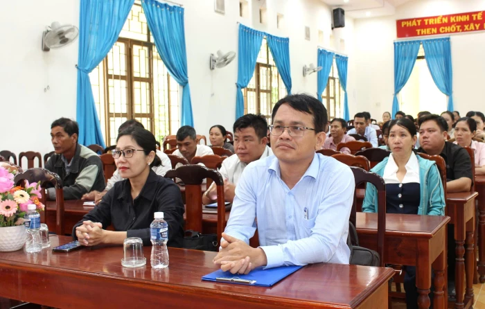 Bồi dưỡng kiến thức quốc phòng và an ninh cho 96 học viên xã Phước Hậu, Phước Hữu