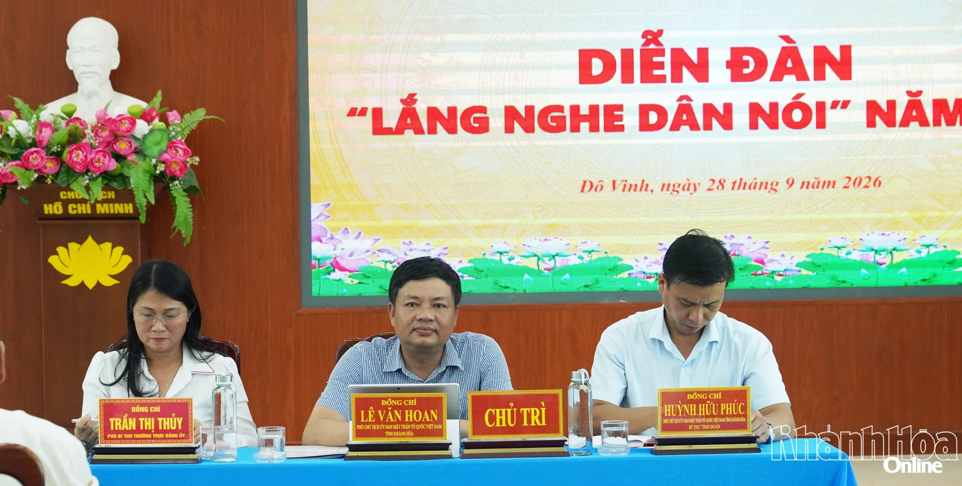 Đồng chí Lê Minh Hoan chủ trì diễn đàn.