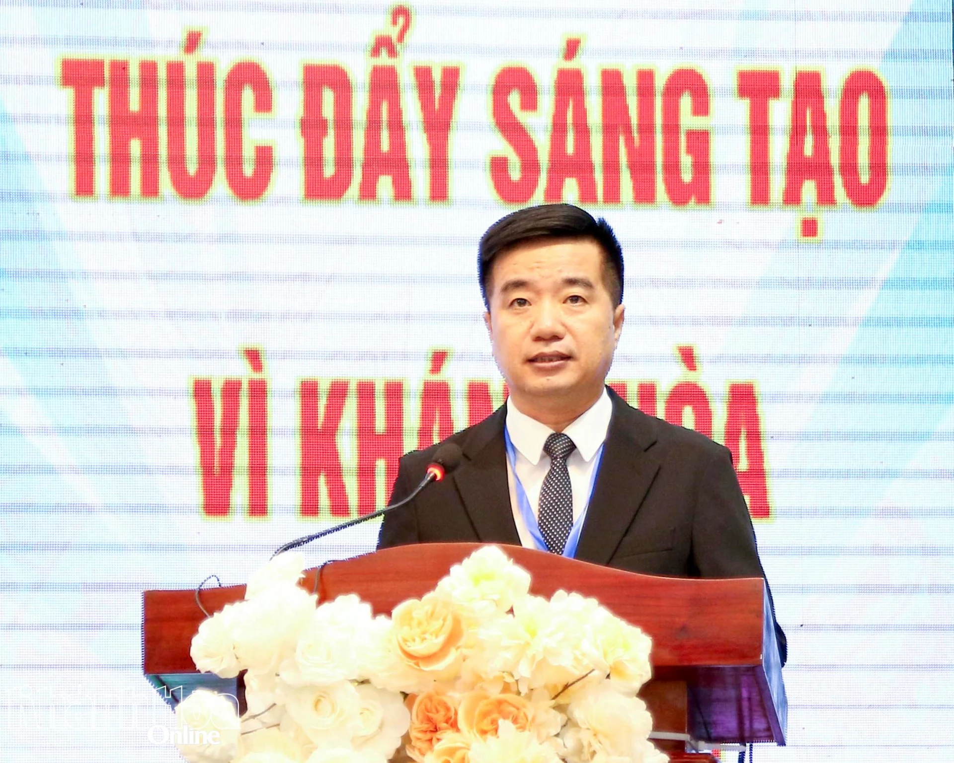 Ông Nguyễn Quyết Chiến phát biểu tại đại hội.