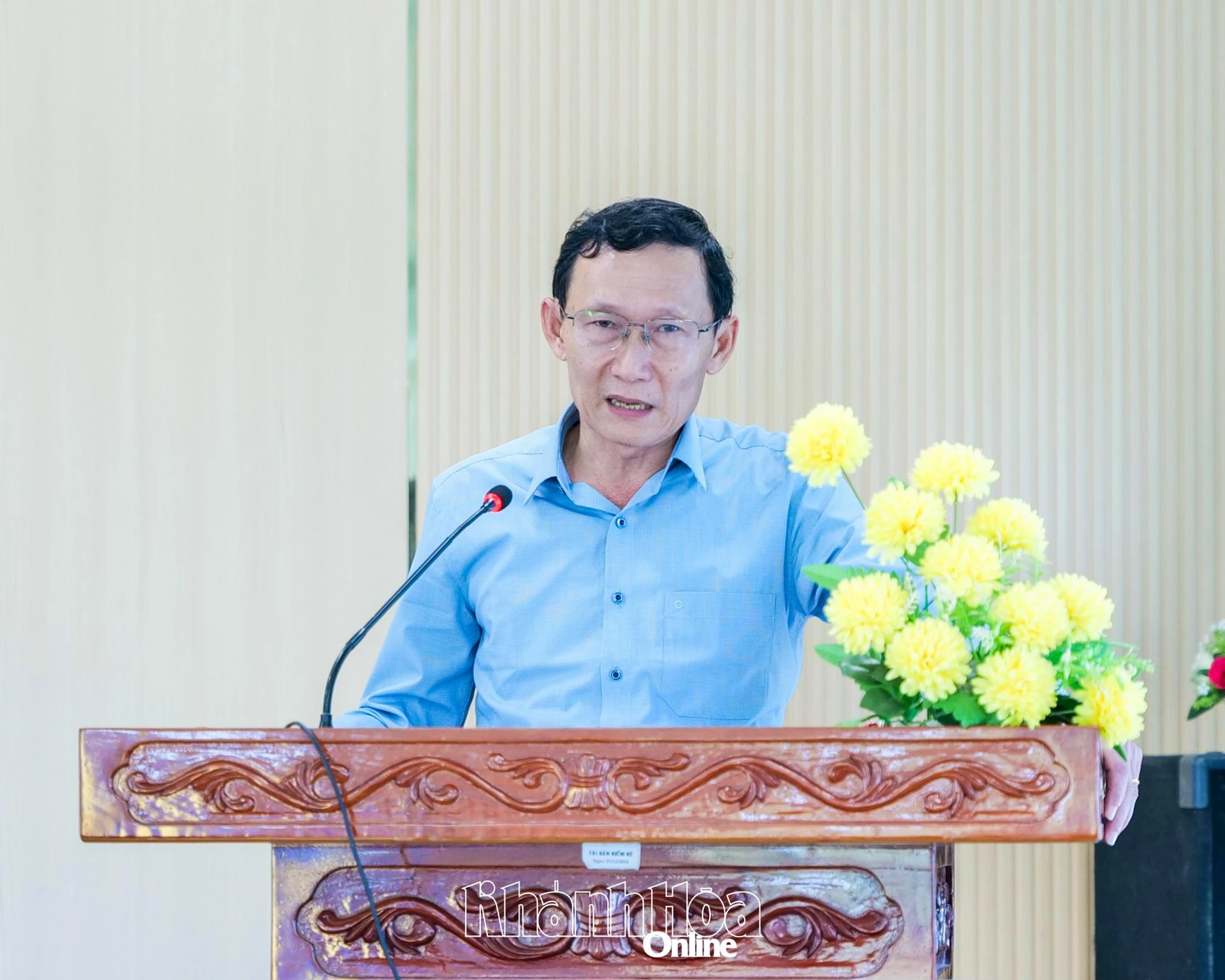 Lãnh đạo xã Anh Dũng trả lời, làm rõ một số kiến nghị của cử tri thuộc thẩm quyền.