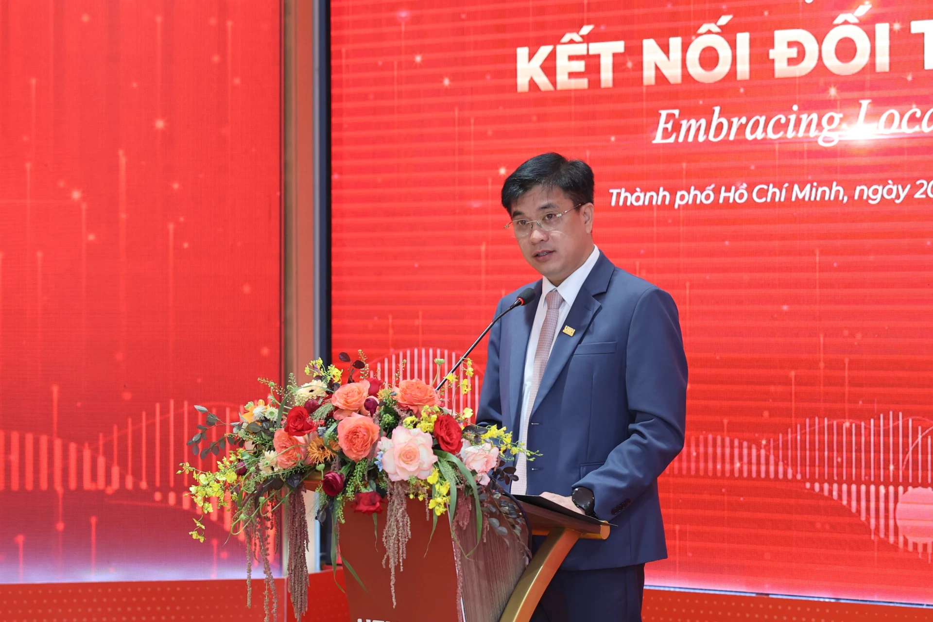 PGS.TS. Bùi Quang Hùng - Giám đốc UEH phát biểu.