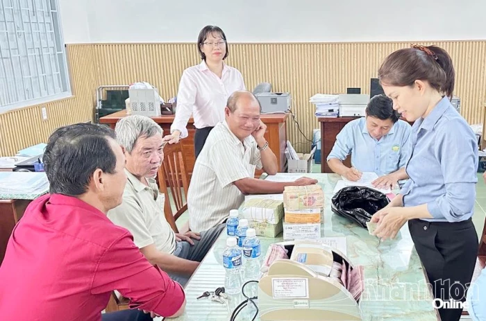 Chi trả hơn 2,2 tỷ đồng tiền bồi thường, hỗ trợ người dân xã Phước Hữu