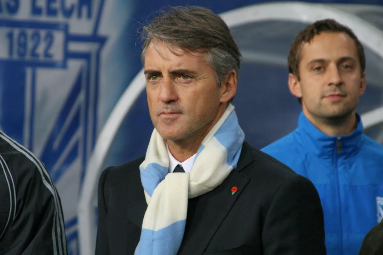 Roberto Mancini đang đối mặt với rất nhiều vấn đề cần giải quyết sau khi tiếp nhận chiếc ghế nóng của đội tuyển Italia.