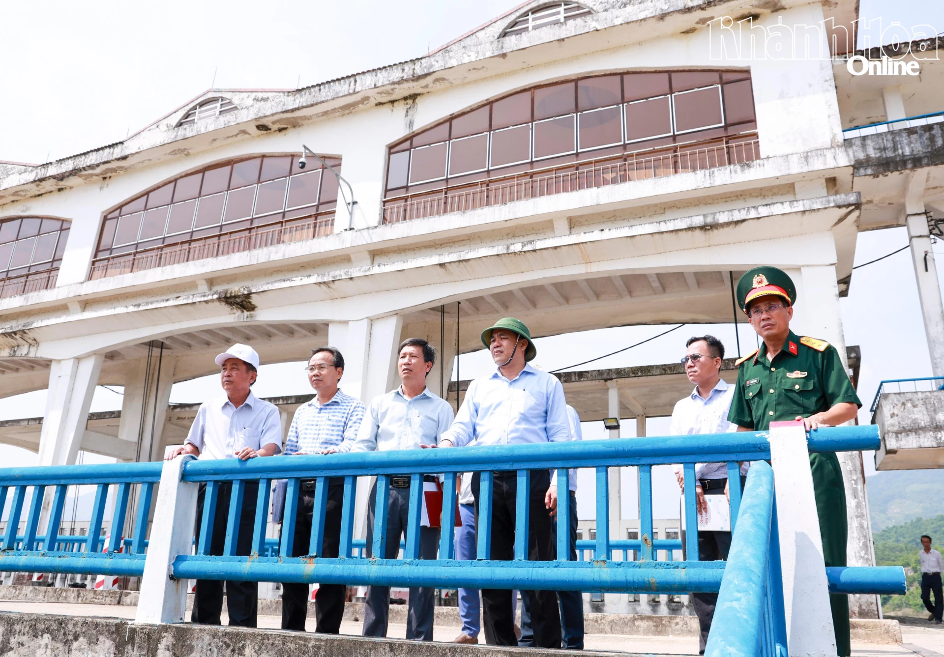 Kiểm tra công tác sẵn sàng ứng phó thiên tai tại hồ chứa nước Suối Dầu xã Suối Dầu.
