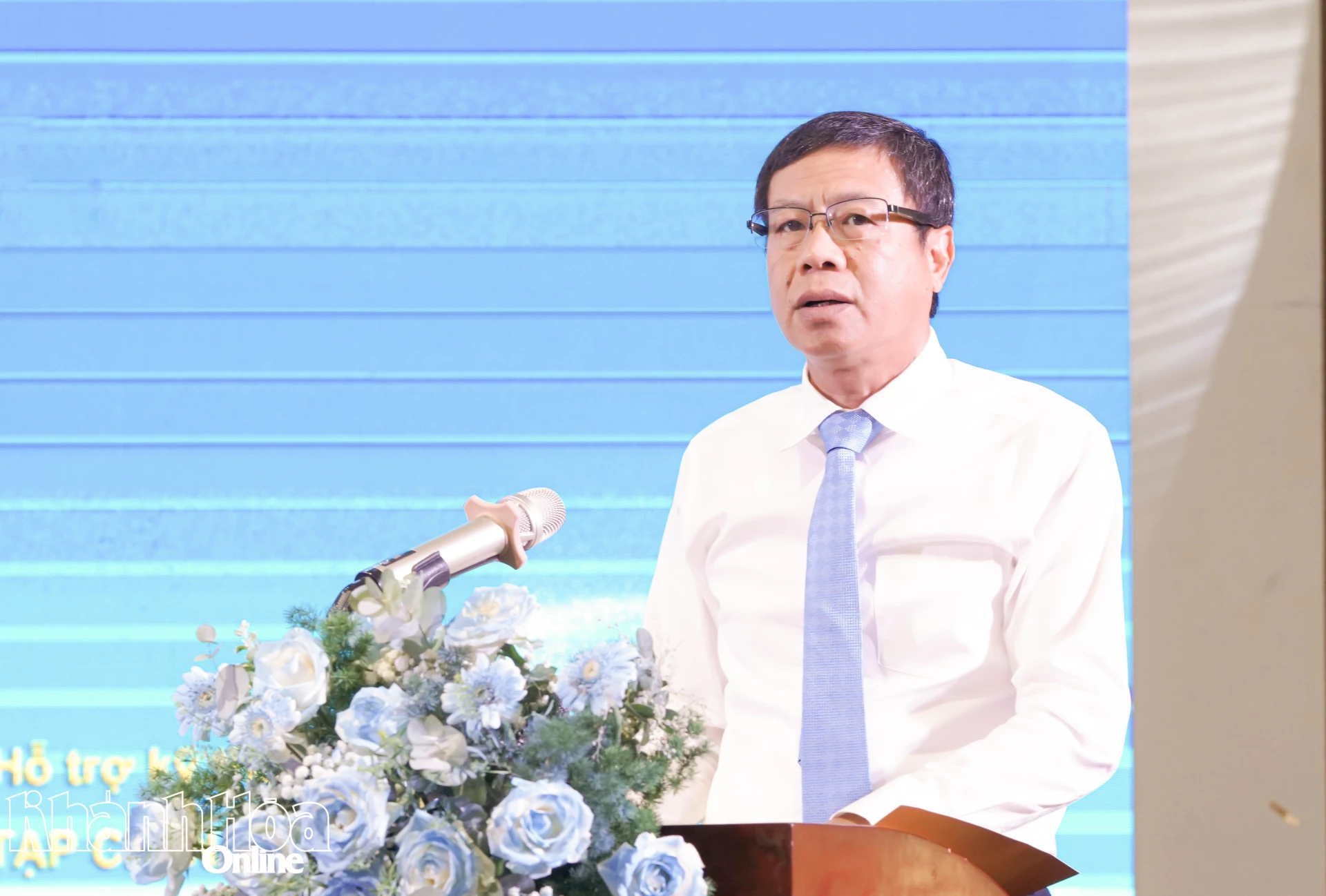 Đồng chí Lê Xuân Định phát biểu tại hội thảo.