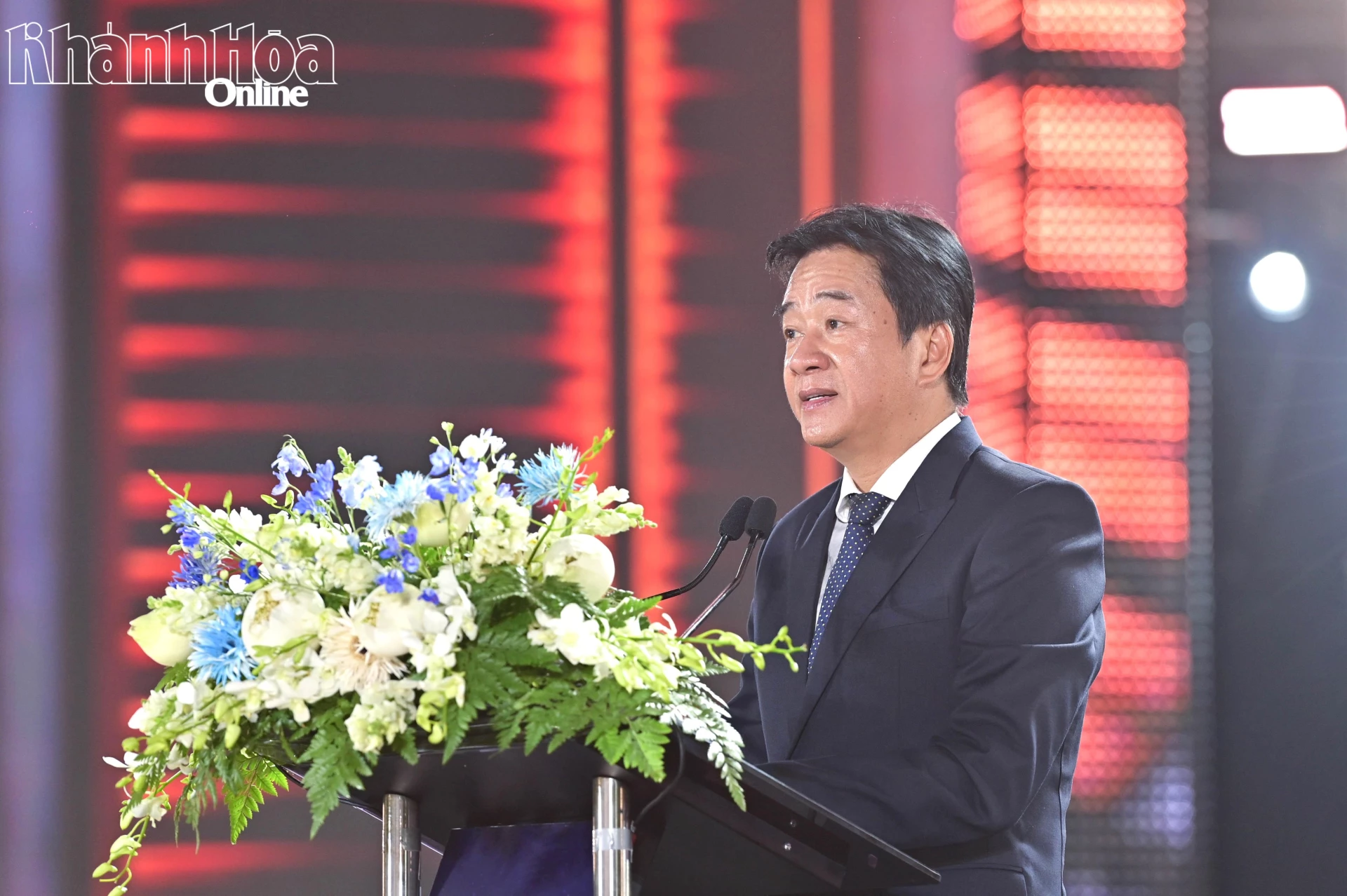 Phó Chủ tịch Thường trực UBND tỉnh Nguyễn Long Biên phát biểu 