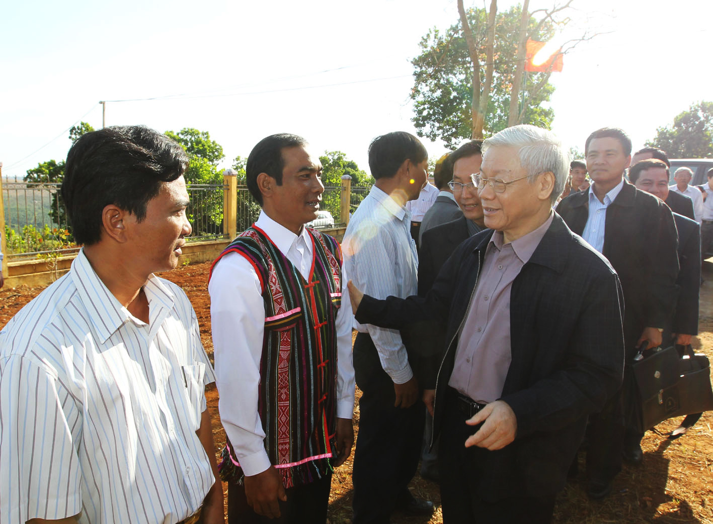 Tổng Bí thư Nguyễn Phú Trọng với Đảng bộ, chính quyền và nhân dân xã Quảng Tâm, huyện Tuy Đức, tỉnh Đắc Nông_Ảnh: vietnamplus.vn
