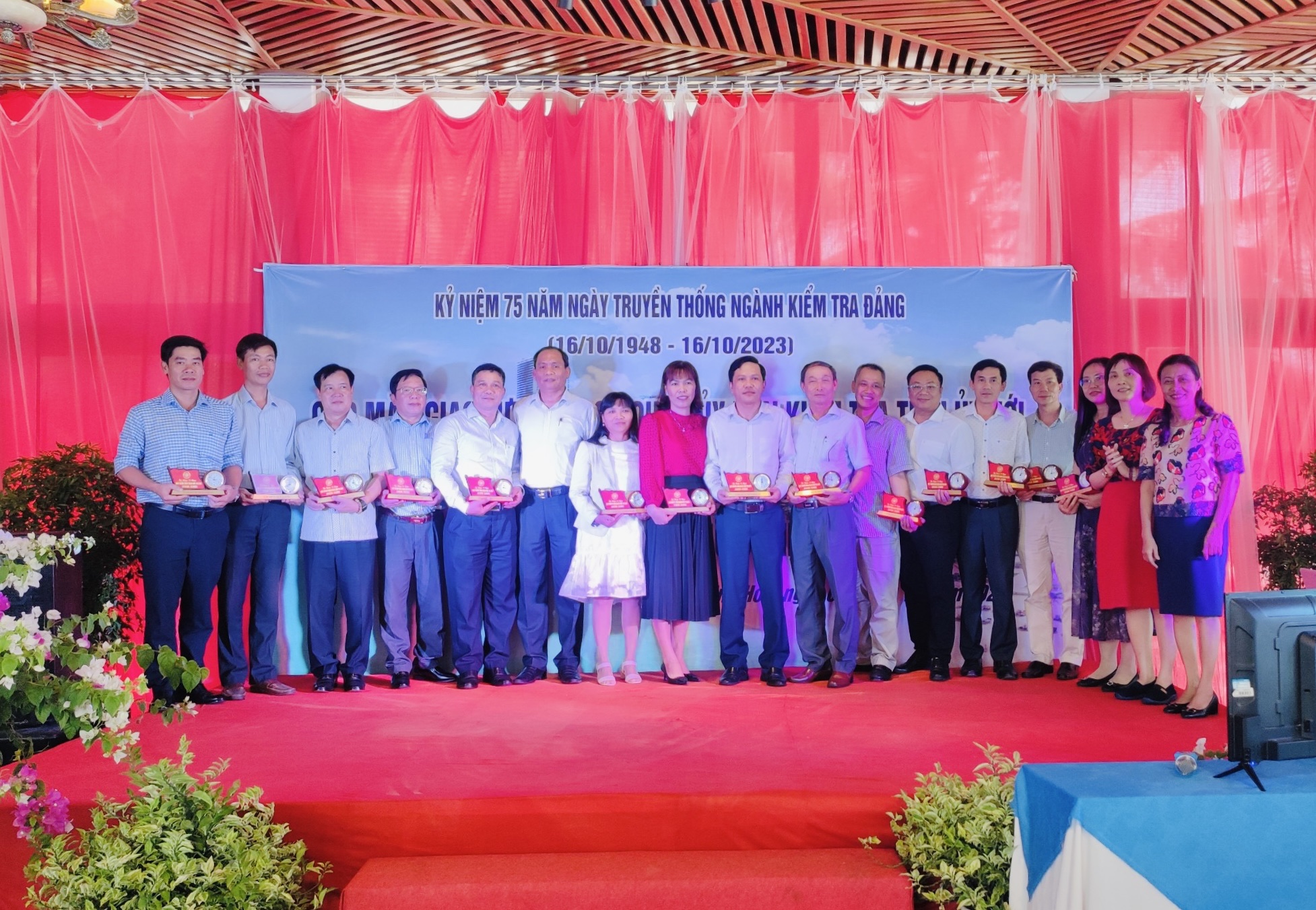 Ủy ban Kiểm tra Tỉnh ủy Khánh Hòa:: Tổ chức Chương trình giao lưu nhân dịp kỷ niệm 75 năm Ngày truyền thống Ngành Kiểm tra Đảng