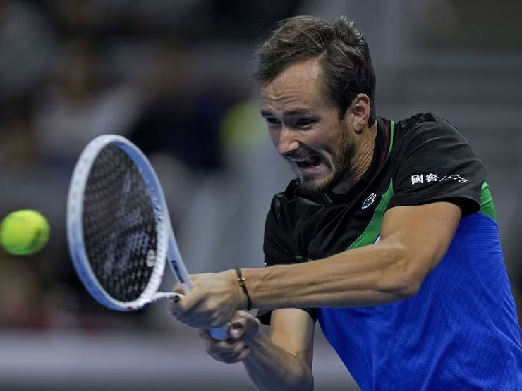 Thượng Hải Masters: Hạt giống số 2 Medvedev bị loại sốc