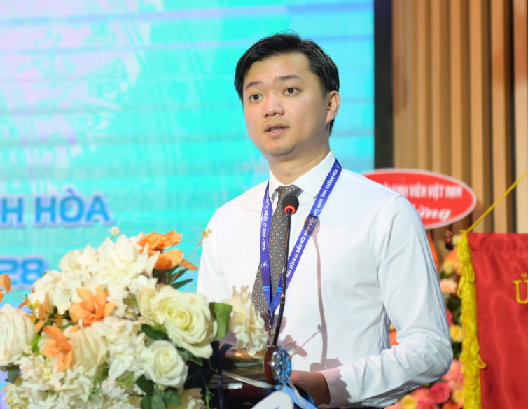Bí thư Trung ương Đoàn, Chủ tịch Hội Sinh Viên Việt Nam Nguyễn Minh Triết phát biểu tại đại hội.
