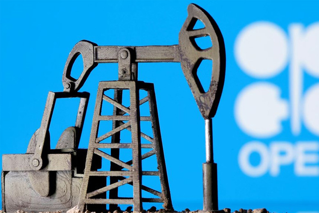 Giá xăng dầu hôm nay (30-10): Lao dốc không phanh