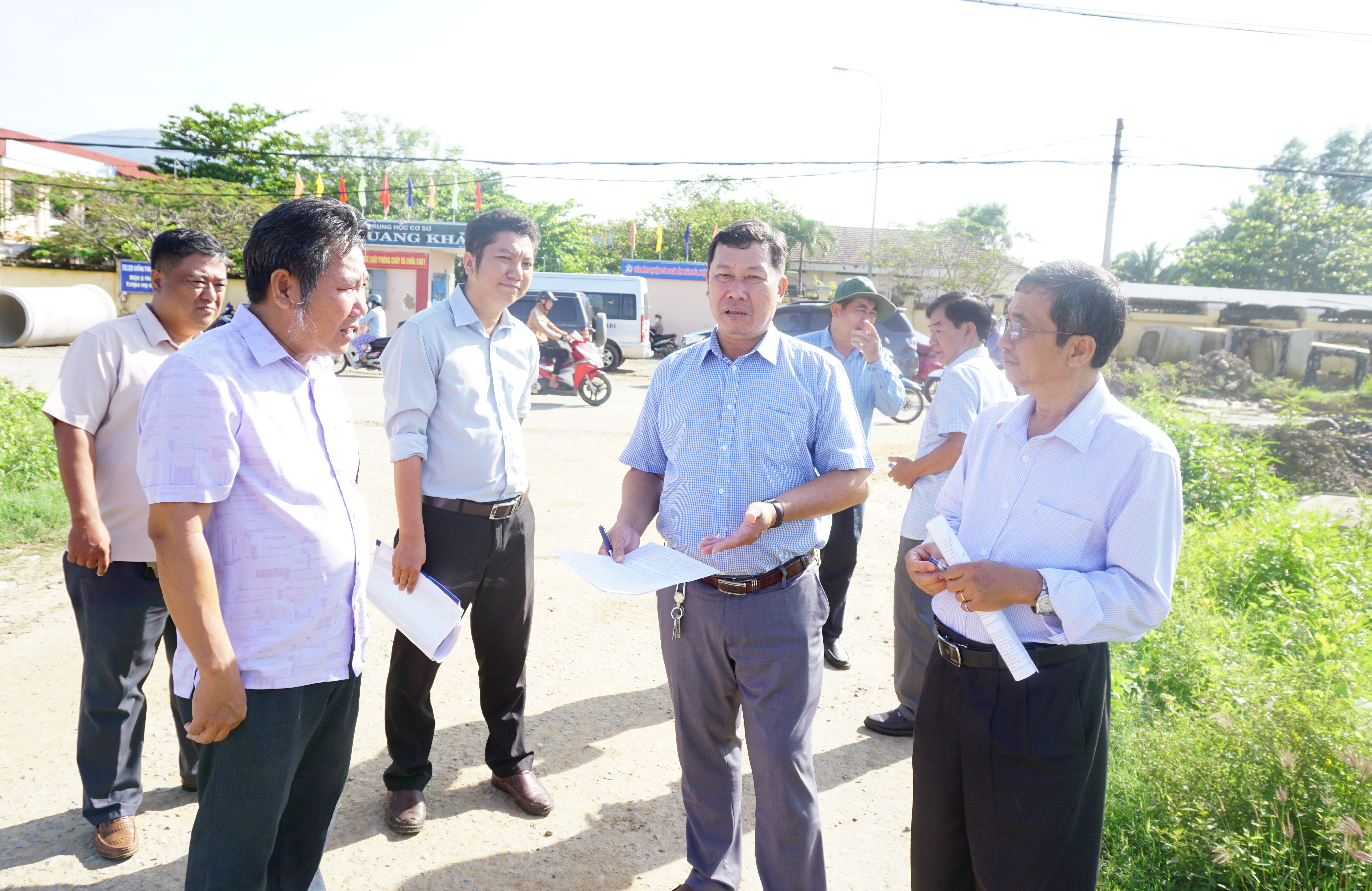 Đoàn đến khảo sát sát thực tế tại Khu Tái định cư xã Diên Sơn