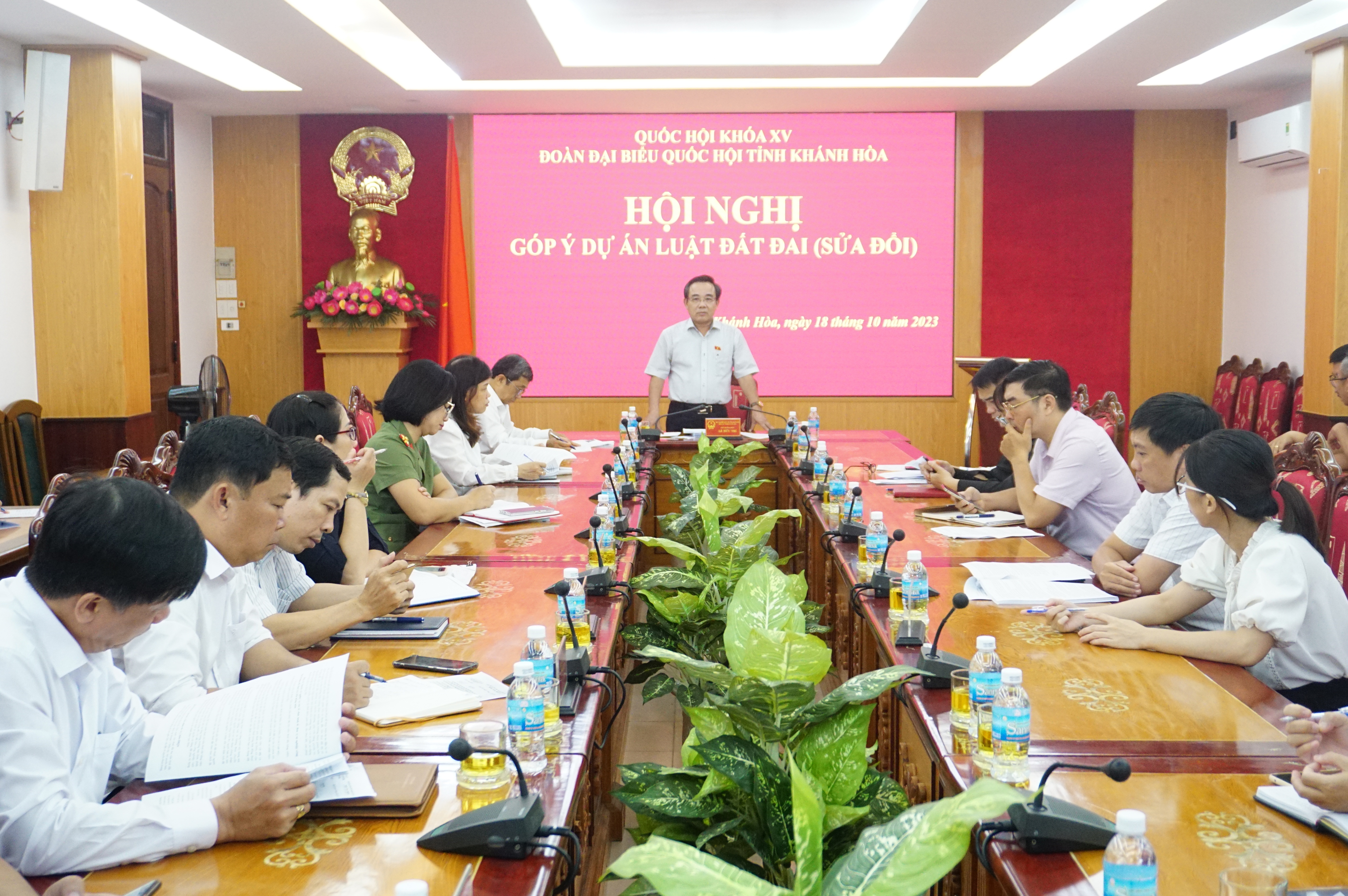 Đoàn Đại biểu Quốc hội tỉnh Khánh Hòa:: Lấy ý kiến góp ý Dự án Luật Đất đai (sửa đổi)