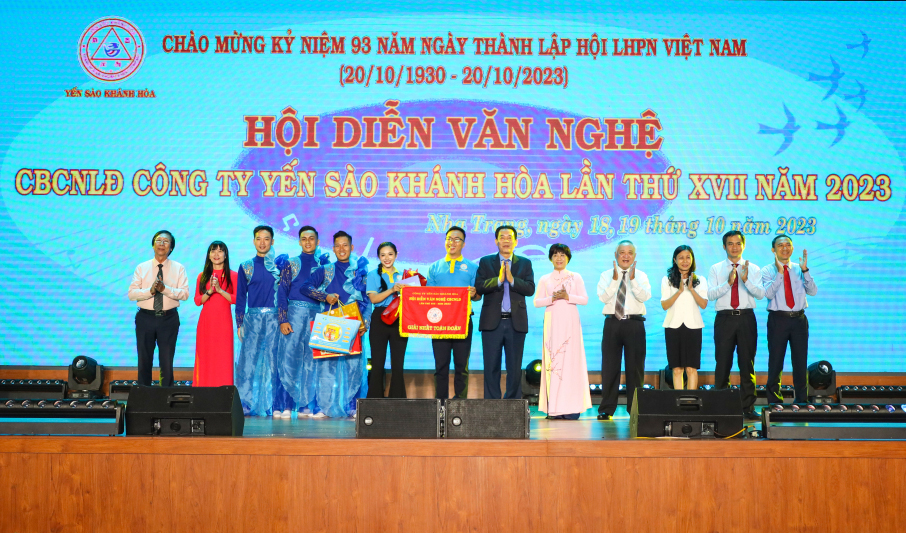 Hội diễn văn nghệ của cán bộ, công nhân lao động Công ty Yến sào Khánh Hòa