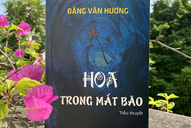 Những ấn tượng đẹp về tiểu thuyết “Hoa trong mắt bão”