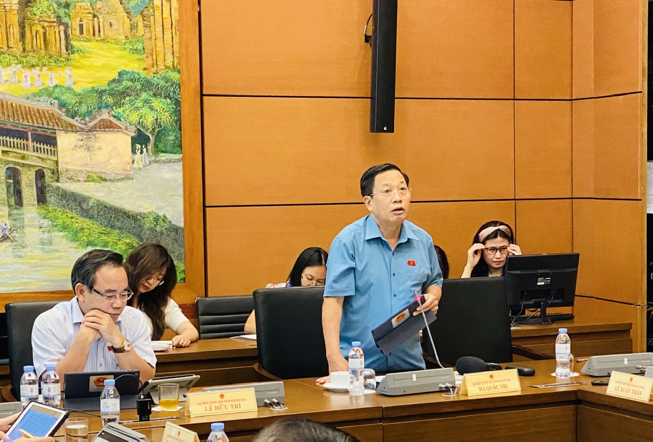 Đoàn Đại biểu Quốc hội tỉnh Khánh Hòa tham gia thảo luận tại Kỳ họp thứ 6, Quốc hội khóa XV