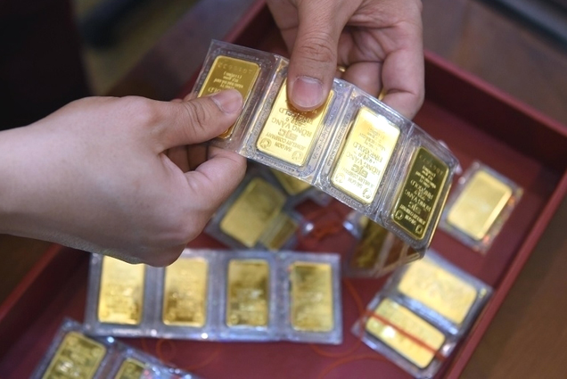 Giá vàng hôm nay (14-10): Vàng thế giới tăng gần 2 triệu đồng/lượng, trong nước giảm sau chuỗi ngày tăng khủng