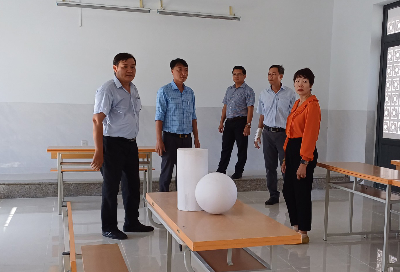 Đoàn giám sát của HĐND tỉnh Khánh Hòa:: Khảo sát việc thực hiện các hạng mục, công trình thuộc chương trình mục tiêu quốc gia tại Cam Ranh và Cam Lâm